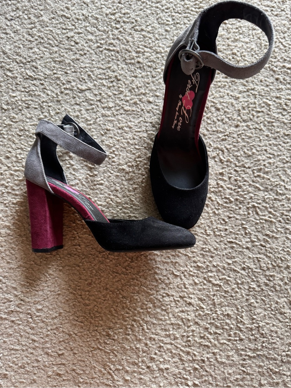 Women’s Two-Tone Ankle Strap Block Heel Pumps - Black & Gray with Burgundy Heel